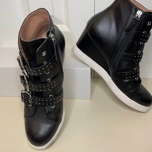 Linea Paolo Black Leather Wedge Sneakers w/Studs